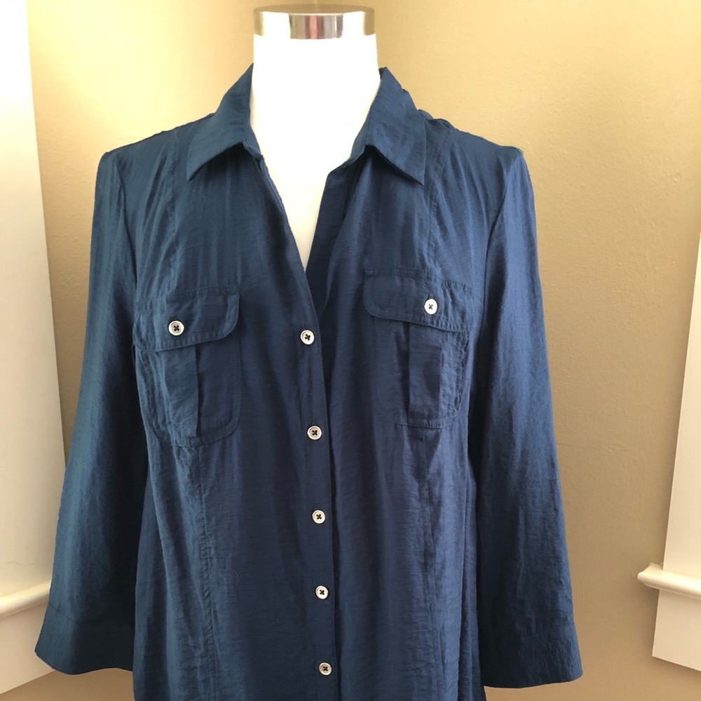 Roz & Ali Button Down Blouse L